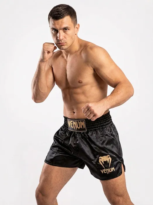 Шорты для тайского бокса Muay Thai черн/золот.