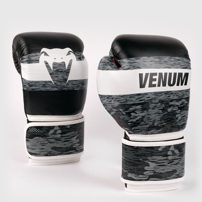 Боксерские перчатки Venum Bandit