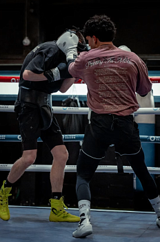 Футболка Poetry In Motion Oversized Бордовый