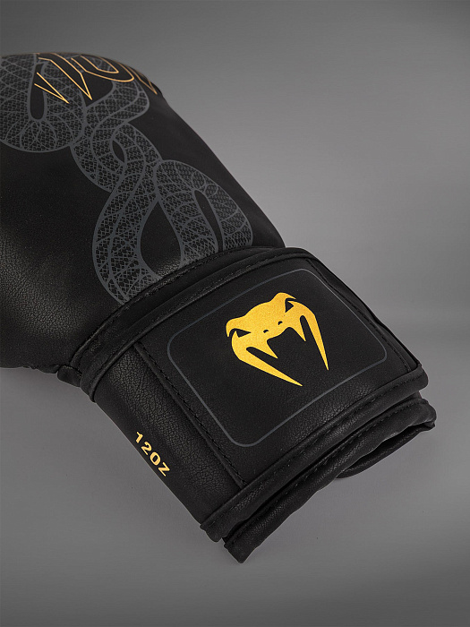 Перчатки боксерские Venum Serpenti Black/Silver/Gold