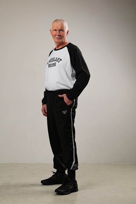 Кроссовки Cave черн/золот.