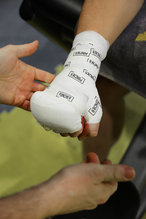 Тейп боксерский Logo Puncher 2,5 см. 10 м.