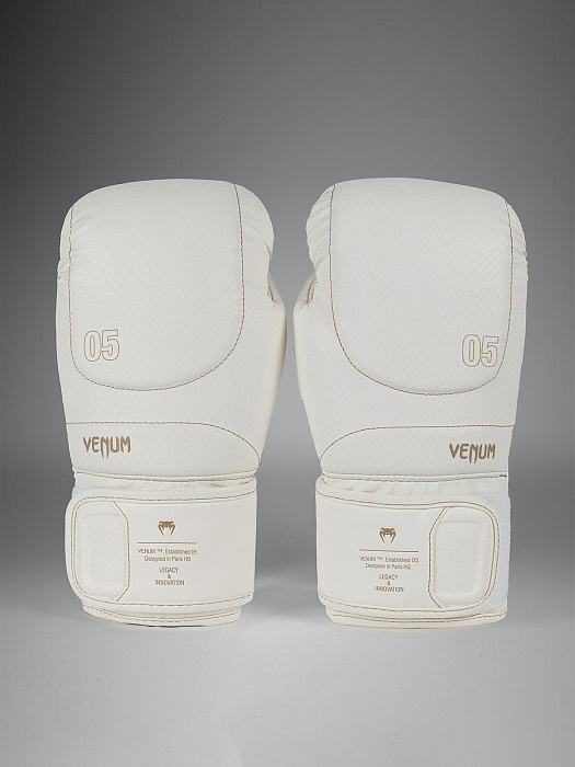 Перчатки боксерские Venum Impact Evo Scales Ivory