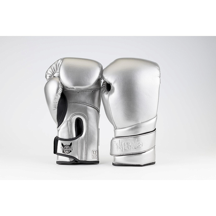 Перчатки для бокса FLAMMA Inferno (инженерная кожа, платина/черный)