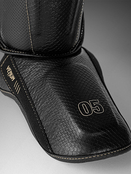 Щитки Venum Impact Evo Scales Black