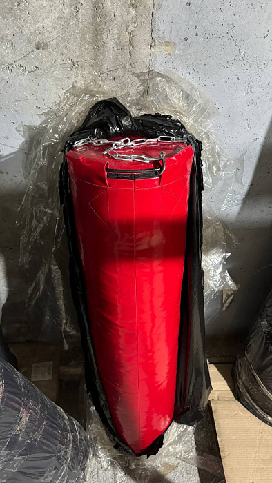 Мешок боксёрский цилиндрический красный 130х35 см (тент) + подвесное 