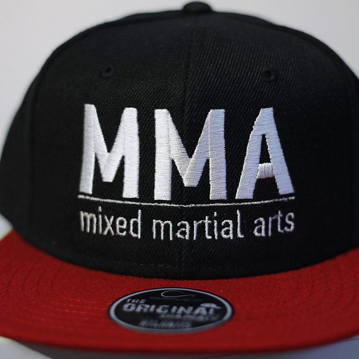Бейсболка MMA черно-красная