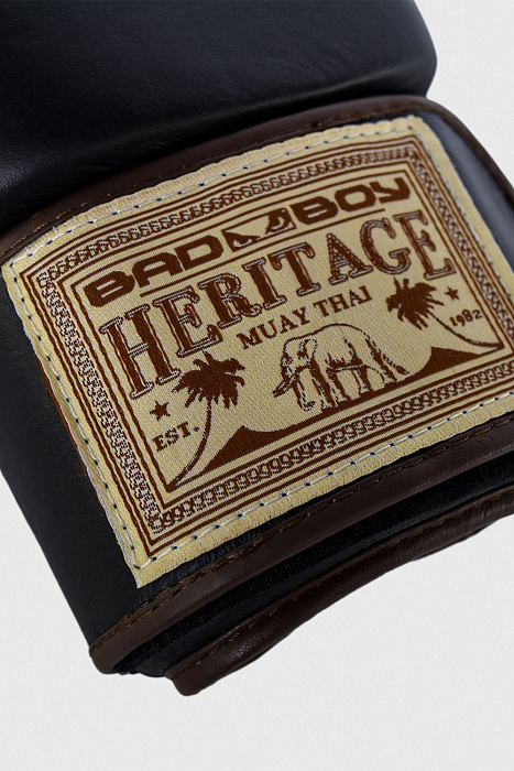 Перчатки для бокса Bad Boy Heritage Thai Boxing Gloves черный