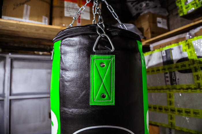 Мешок боксерский Leaders Black Green кожа 120х40 см.