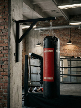 Кронштейн для боксёрского мешка усиленный 90х80х60 см